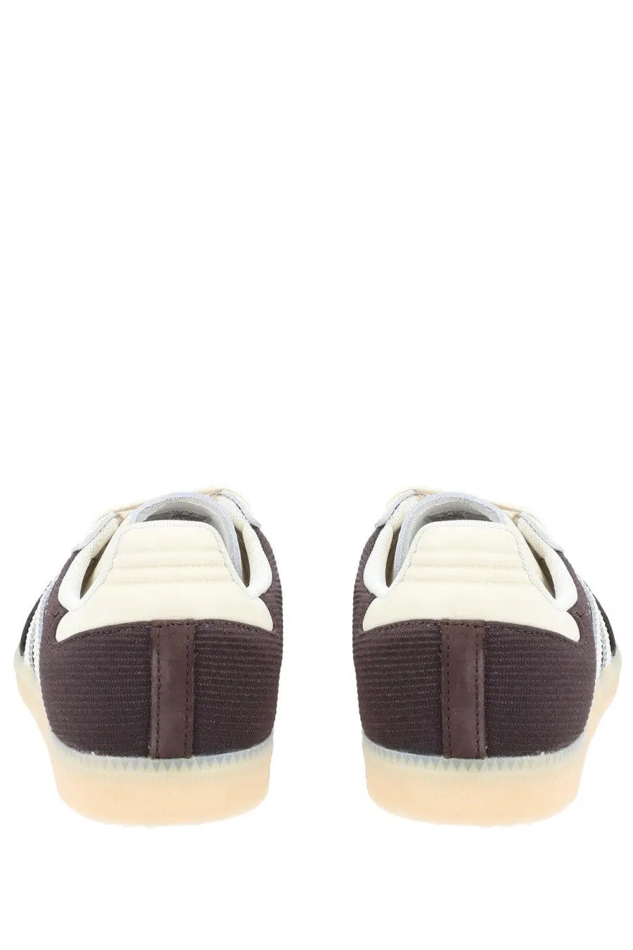 Adidas men’s samba og sneaker brown with textured fabric upper and rubber sole for casual wear
