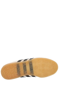 Adidas unisex gazelle lo pro sneaker in beige with white leather upper black stripes and gum rubber sole