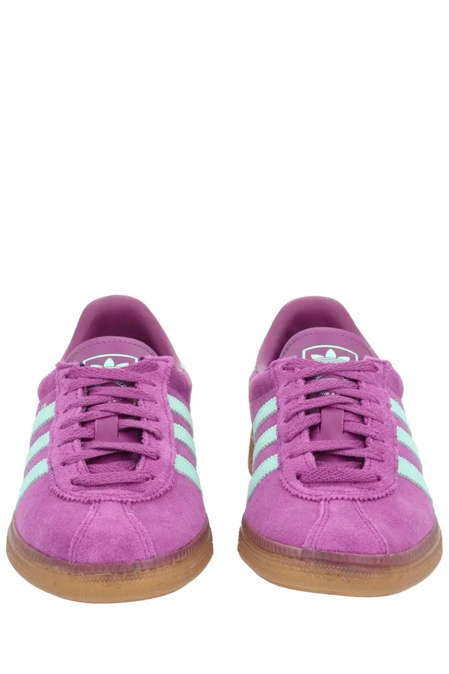 Adidas unisex sneaker muenchen in purple suede with light blue stripes and gum rubber sole front view