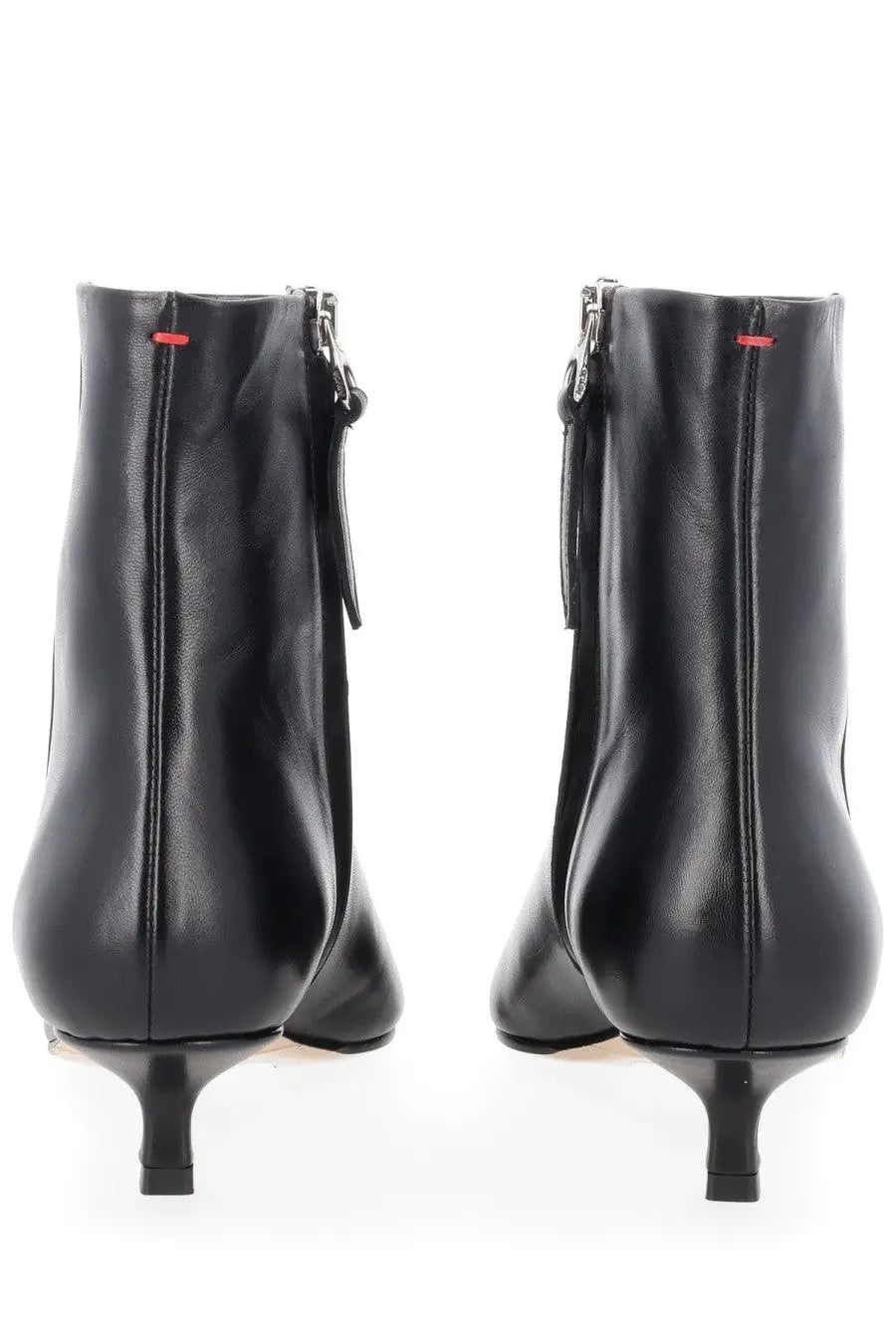 Aeyde women’s black leather ankle boots with a sleek pointed toe and slim heel for stylish wear