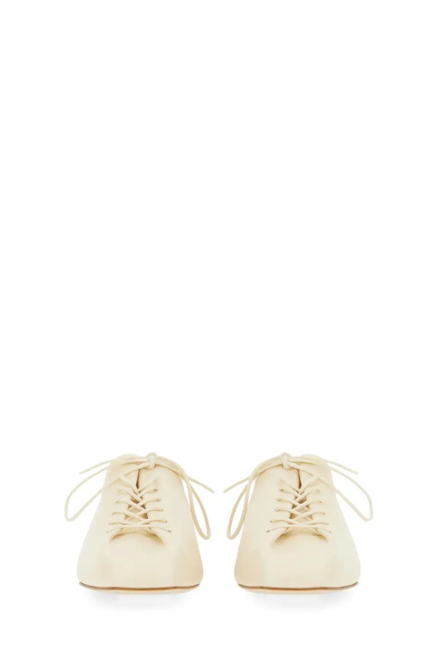 Aeyde women’s derby isla white cream-colored leather lace-up oxford shoes with minimalist design