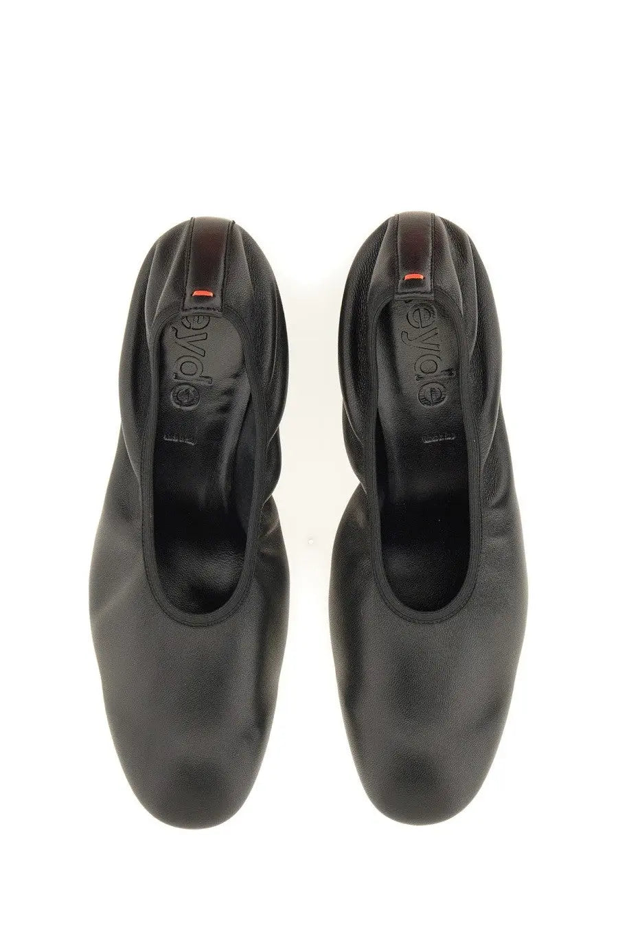Aeyde women’s pump Gemma black leather ballet flats with sleek minimalist design and subtle red stitching detail