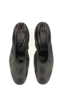 Aeyde women’s pump Gemma black leather ballet flats with sleek minimalist design and subtle red stitching detail