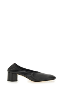 Aeyde women’s pump Gemma black patent leather with block heel and pointed toe for stylish wear