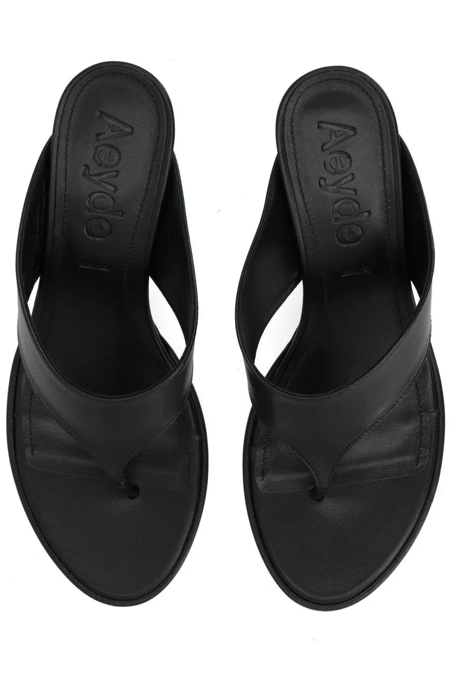 Aeyde women’s sandalo olenna con tacco black leather thong sandals with minimalist design and thick supportive sole