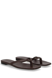 Aeyde women’s sandalo renee brown brown leather thong sandals with minimalist design and square toe