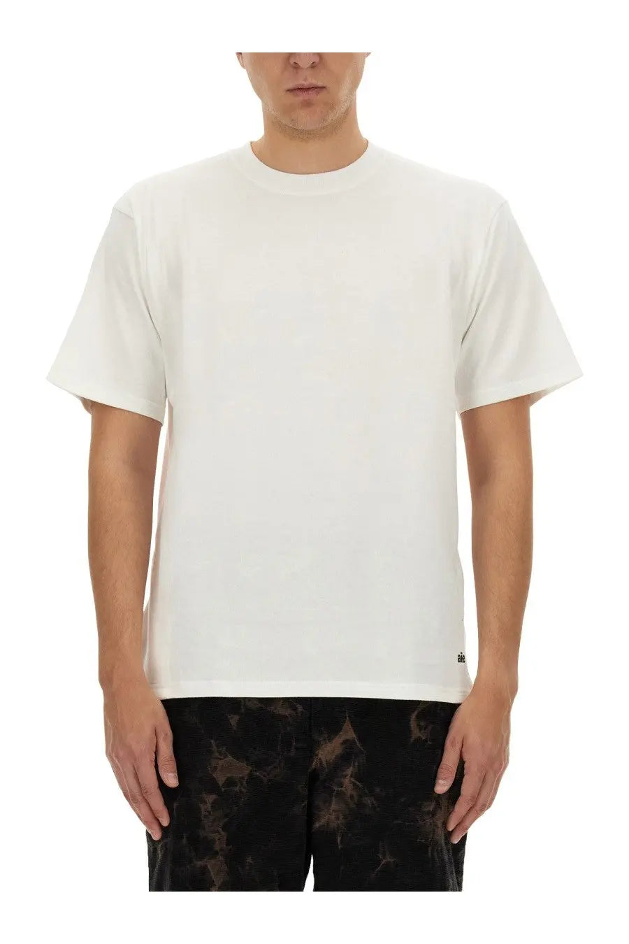 Aïe men’s white cotton jersey shirt with crew neck and small logo on the lower right side