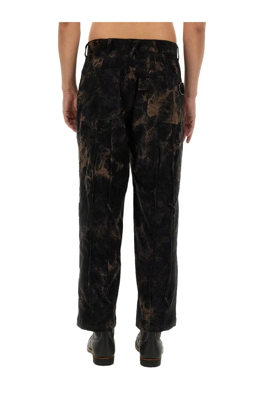 AïE men’s ribbed cargo pants in black with brown camouflage pattern and multiple pockets for versatile wear
