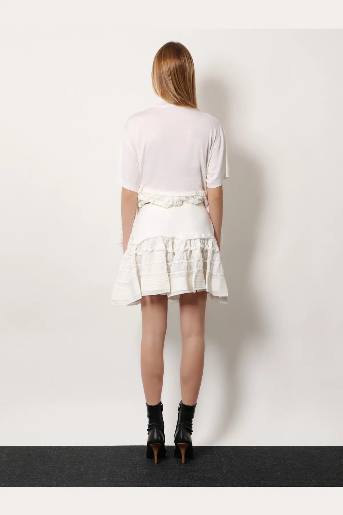 Alaïa women’s white tiered ruffle virgin wool skirt with lace detailing at the waistband