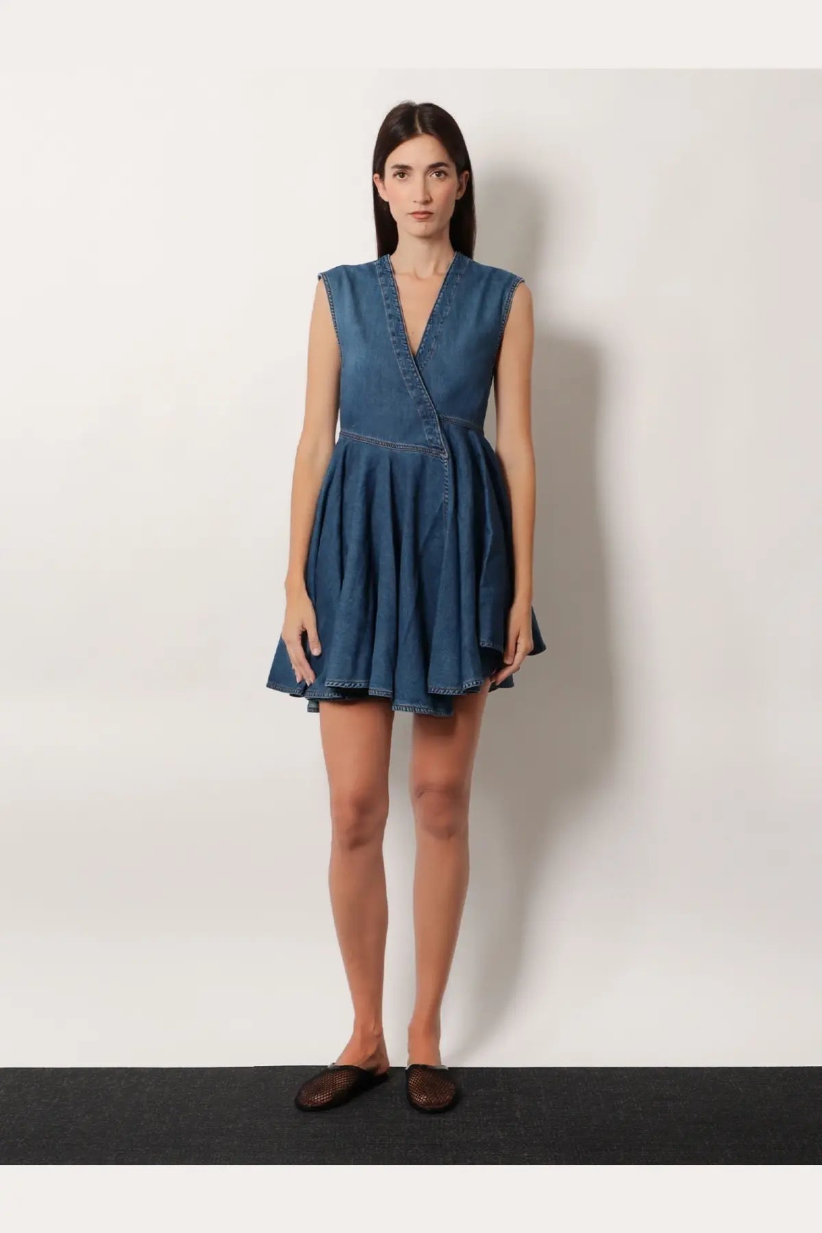 Alaïa women’s sleeveless black wrap denim dress with v neck and flared skirt perfect for casual wear