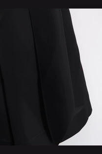 Black pleated silk fabric with smooth flowing drape from alberta ferretti womens silk cape black