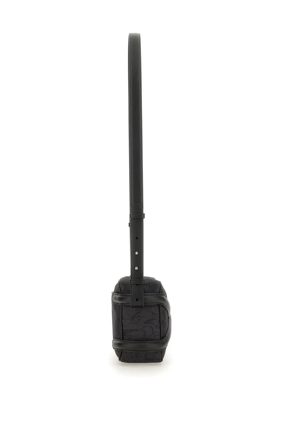 Alexander McQueen men’s camera bag harness black leather crossbody bag with sleek minimalist design and adjustable strap