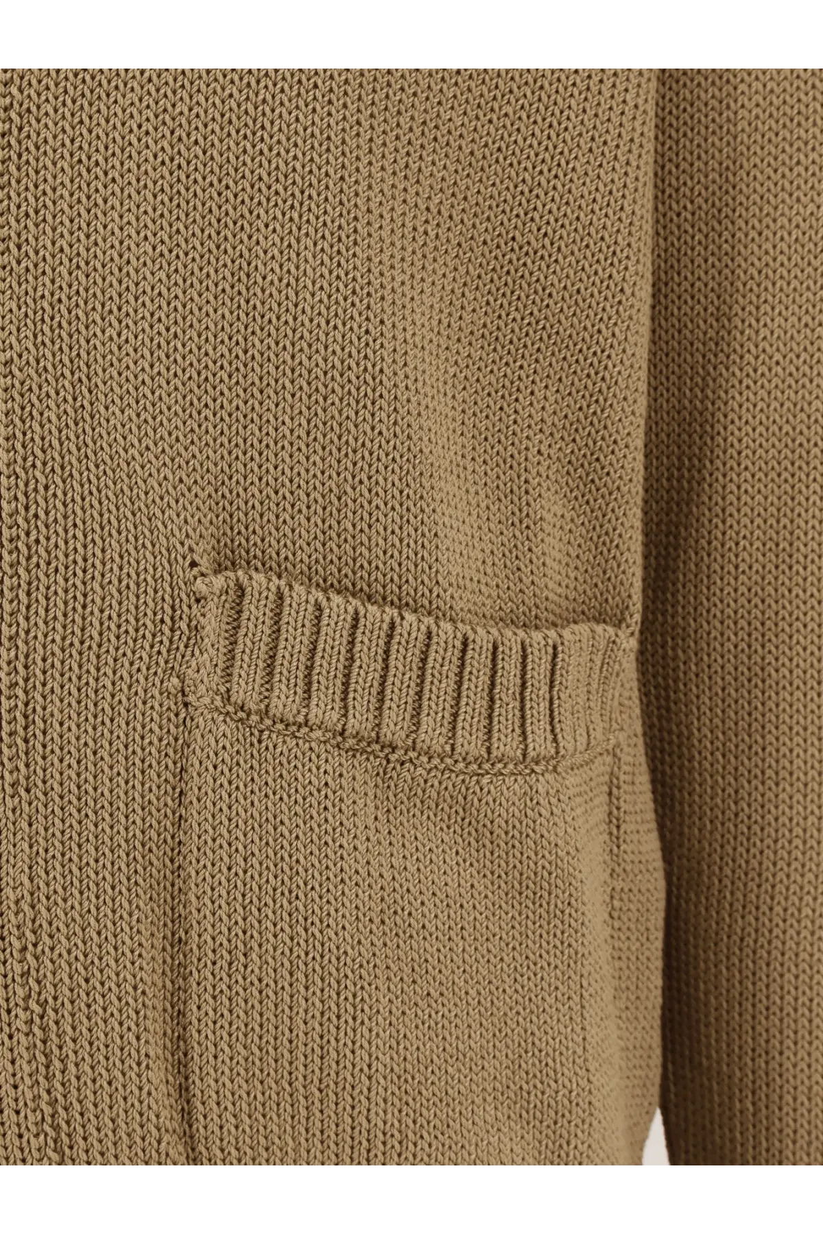 Tan knitted cotton cardigan with ribbed pocket detail from Alpha-Studio men’s JUTA collection
