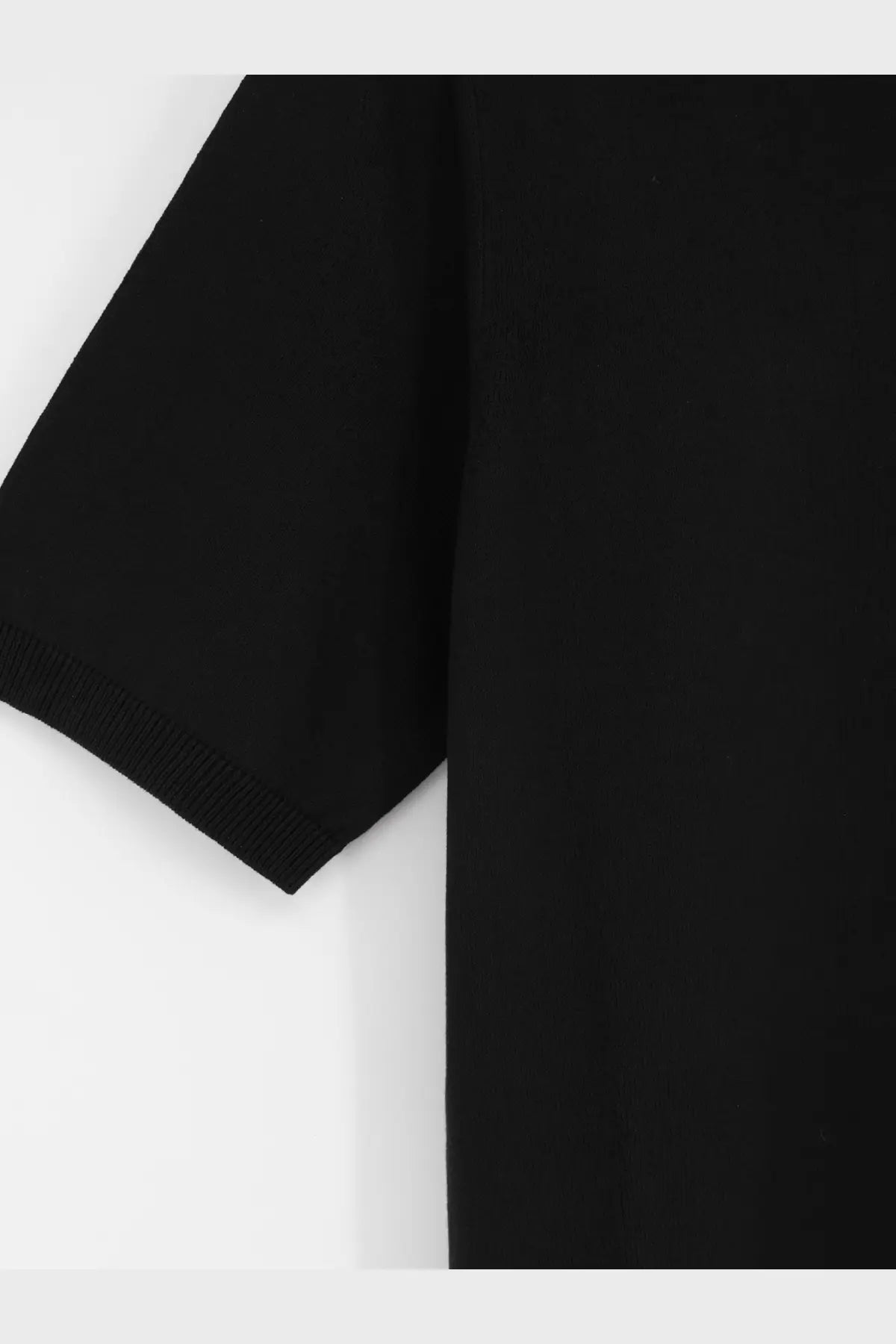 Alpha-Studio men’s black cotton sweater with short sleeves and ribbed cuffs perfect for casual wear