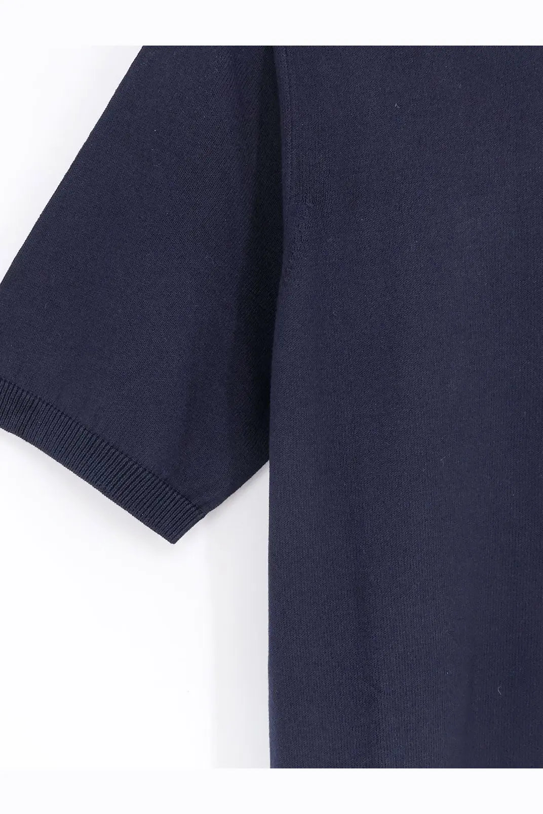 Navy blue short-sleeved knit cotton top with ribbed cuffs from Alpha-Studio men’s sweater collection