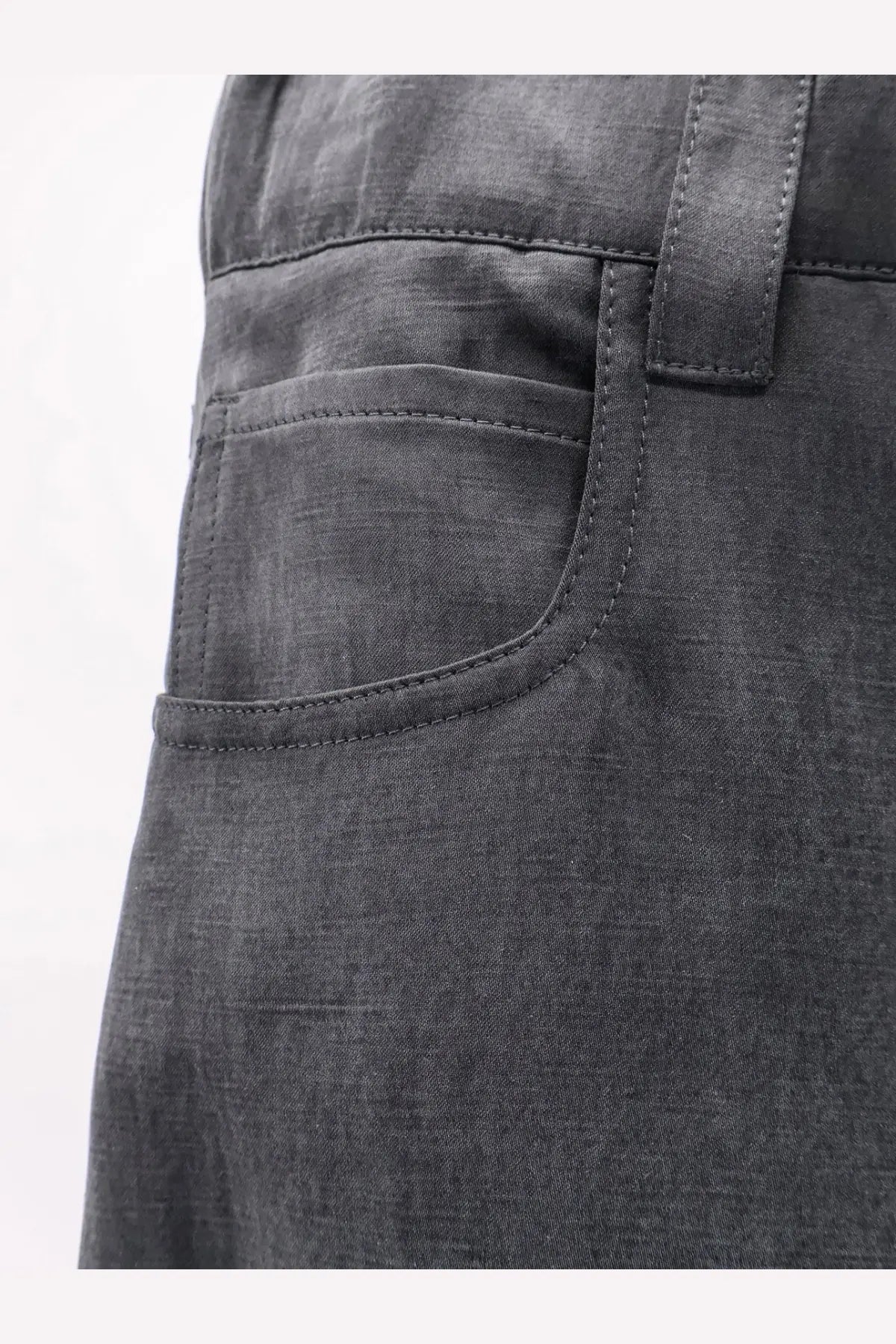 Alysi women’s dark gray lyocell and cotton trousers with classic front pocket and subtle texture