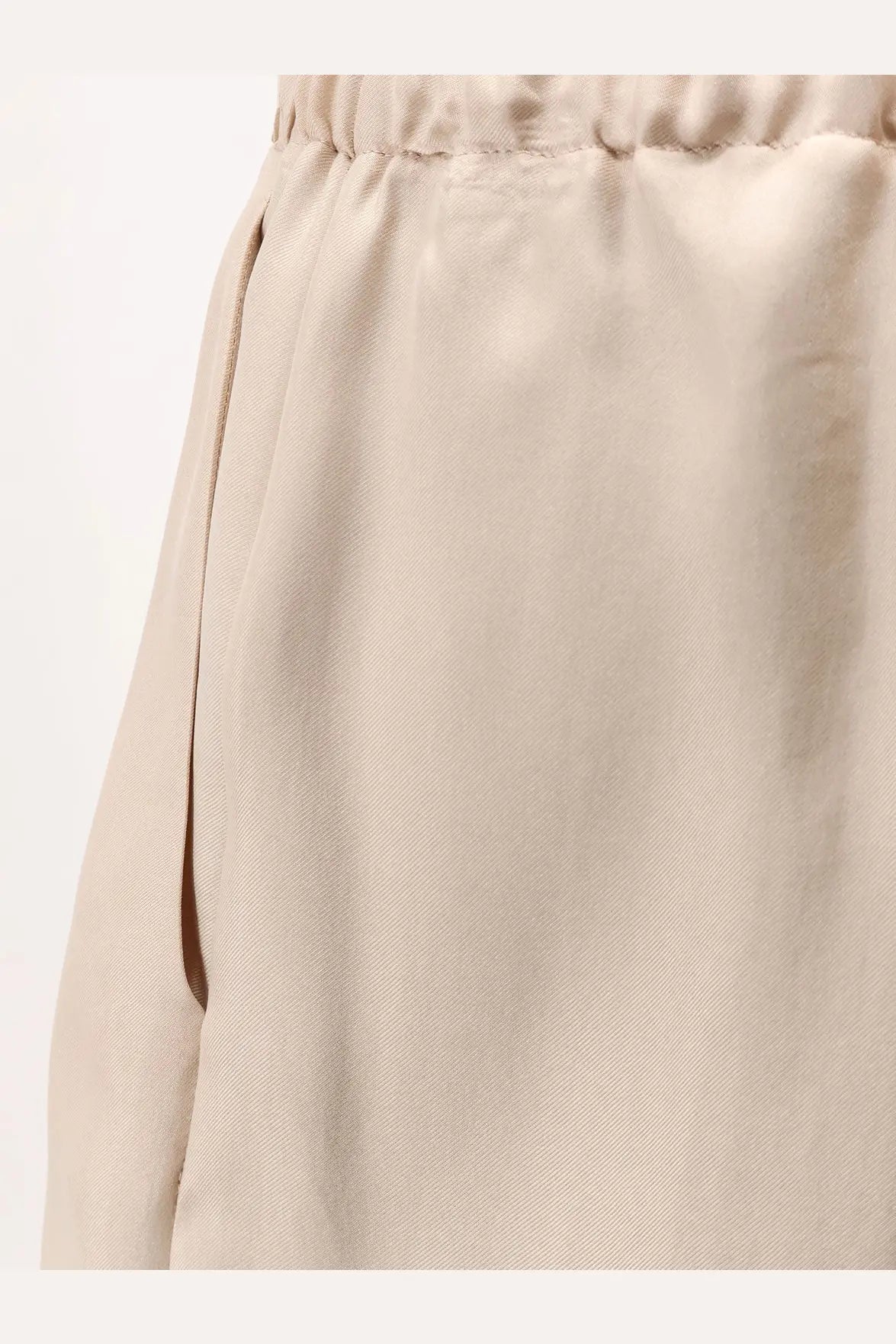 Alysi women’s silk trousers petalo in beige satin fabric with gathered waistband and subtle vertical seam detail