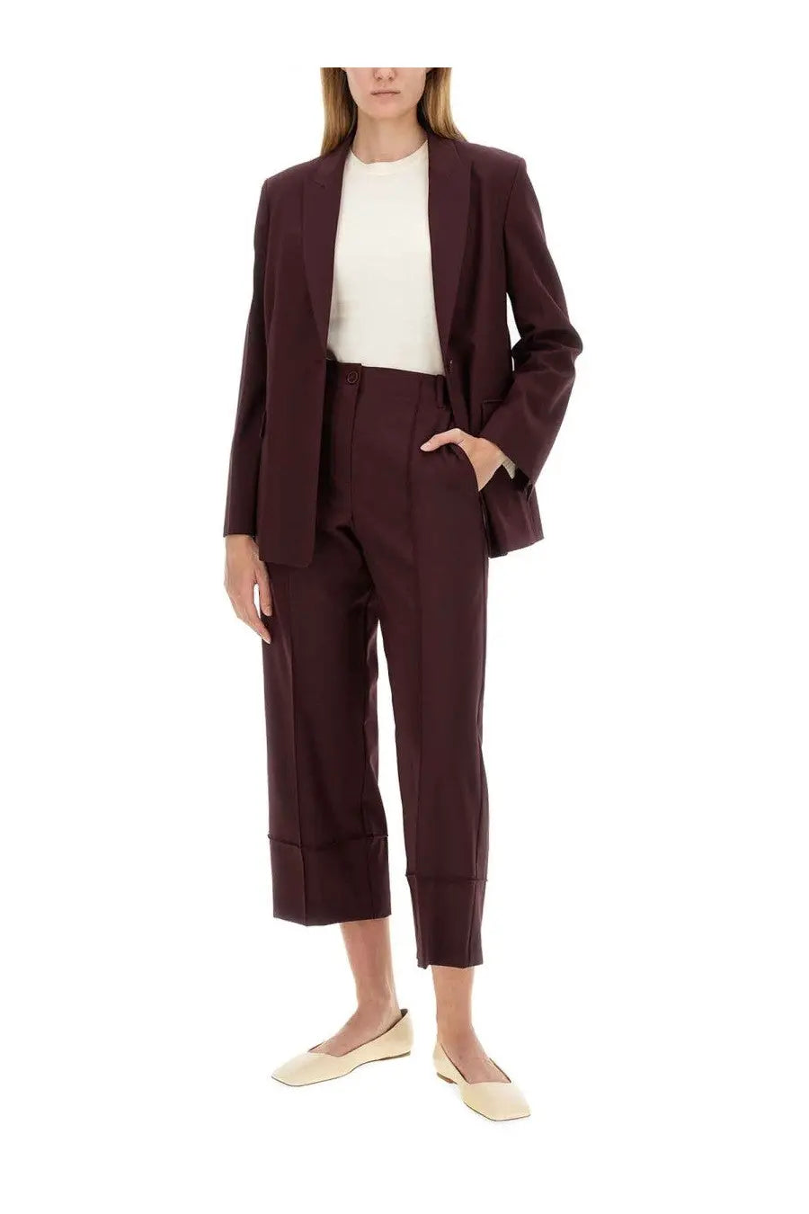 Alysi women’s tailored jacket red featuring a sleek structured silhouette and subtle pleats at the waistband