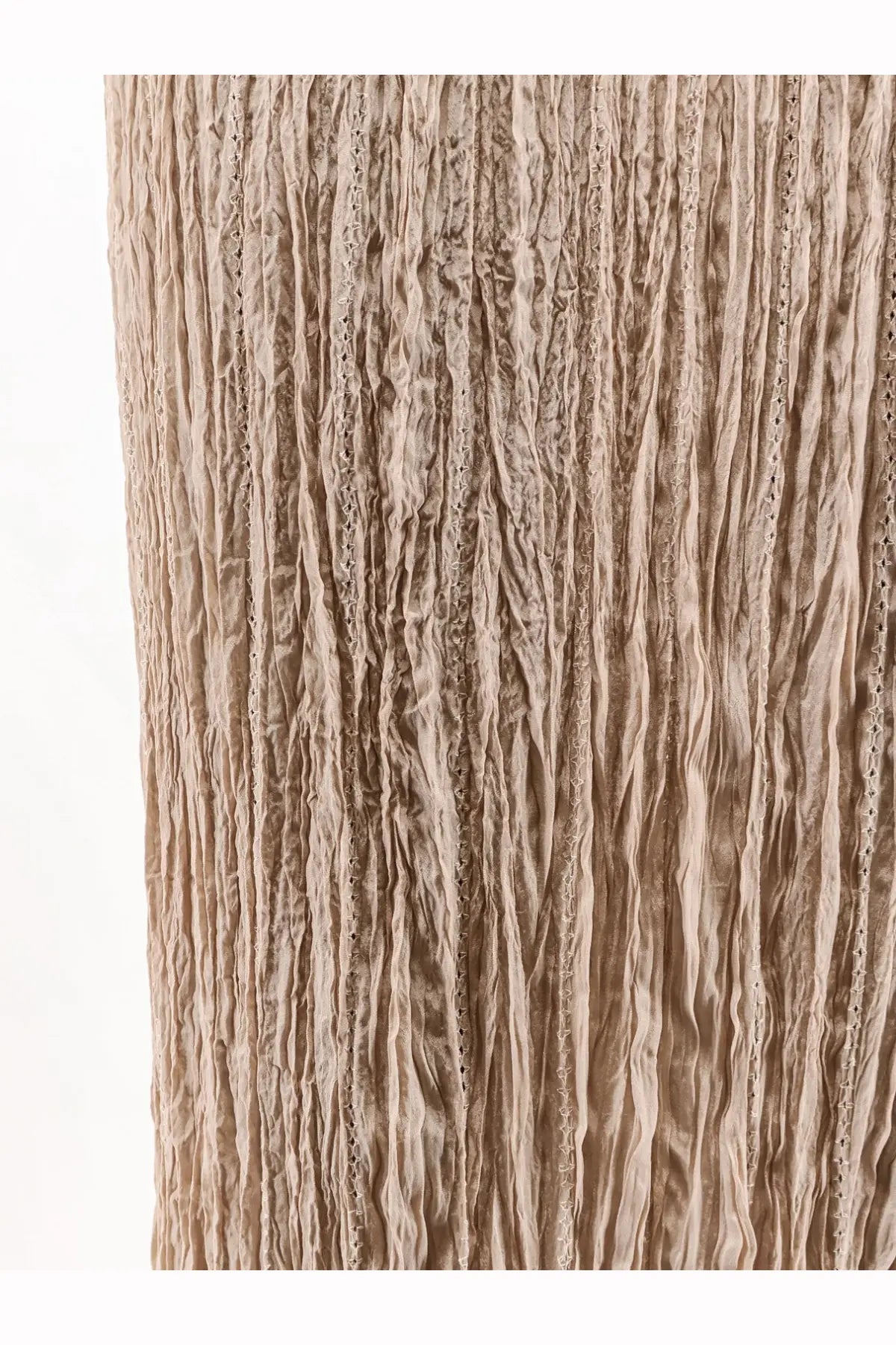 Alysi women’s pink viscose skirt with textured beige wrinkled fabric and subtle vertical stitching details