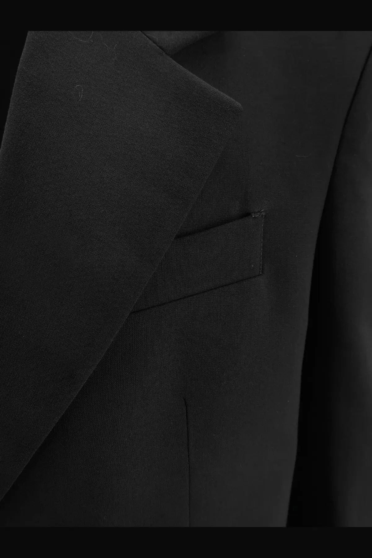 Amaránto men’s black virgin wool blend blazer with textured fabric, subtle sheen, and neatly stitched pocket