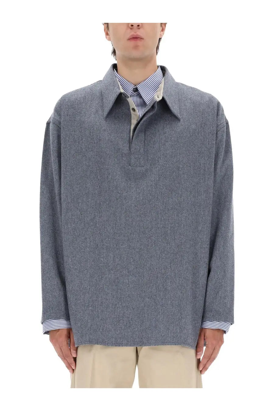 Ami paris men’s long sleeved polo shirt grey woolen overshirt with collar and striped cuffs in gray textured fabric