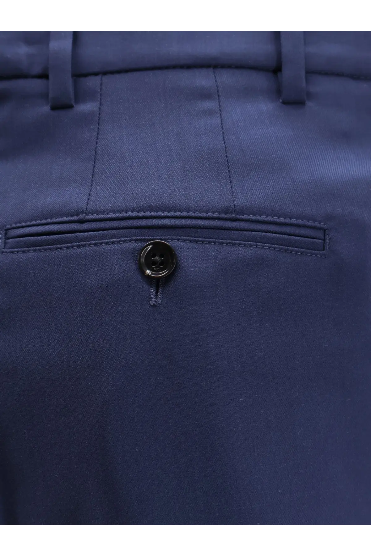 Ami paris men’s virgin wool shorts encre in dark blue woven fabric with a single black button at the front pocket