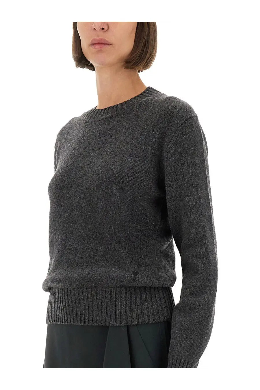 Ami paris women’s cashmere sweater grey is a dark gray finely knit sweater with ribbed cuffs and hem