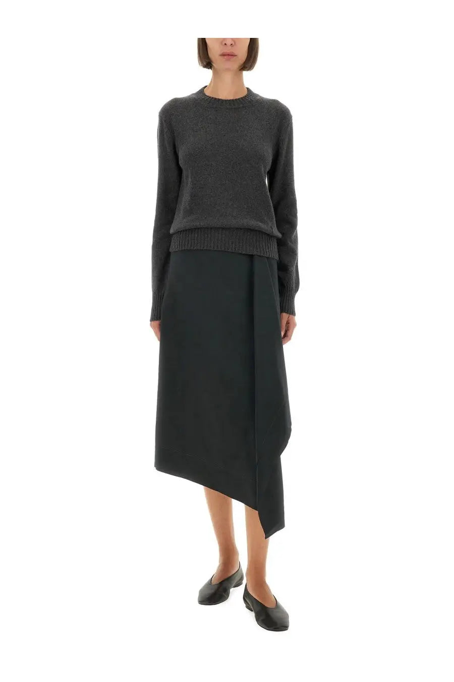 Ami Paris women’s cashmere sweater grey in dark gray with long sleeves ribbed hem and crew neckline