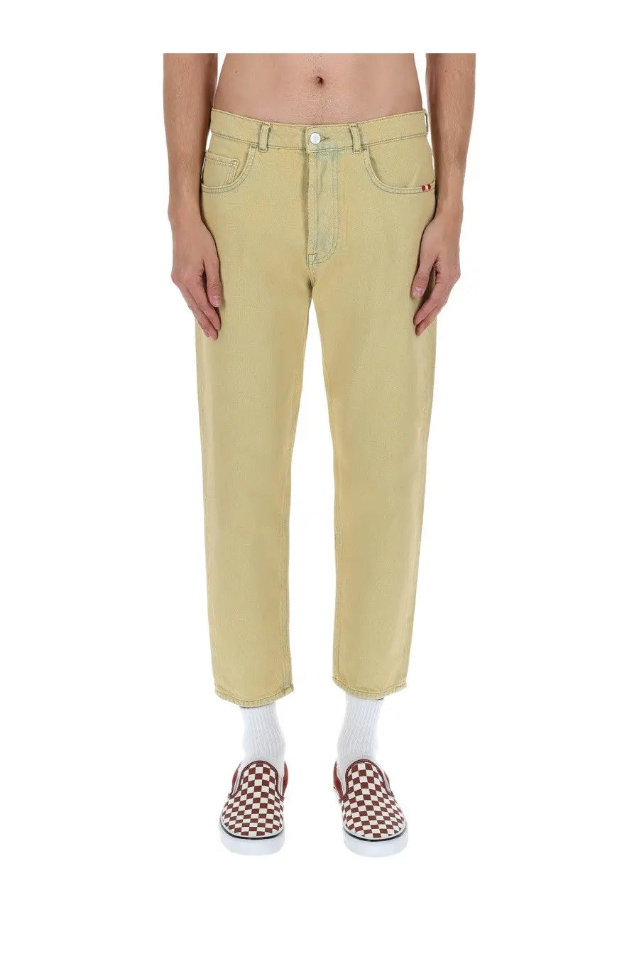 Beige denim jeans with a relaxed fit and subtle stitching details from Amish Supplies men’s jeans Jeremiah Harley beige