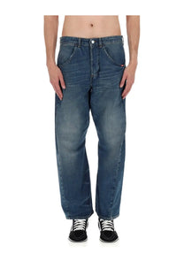 Amish Supplies men’s blue denim jeans with relaxed straight-leg cut and subtle fading in twist slub fabric