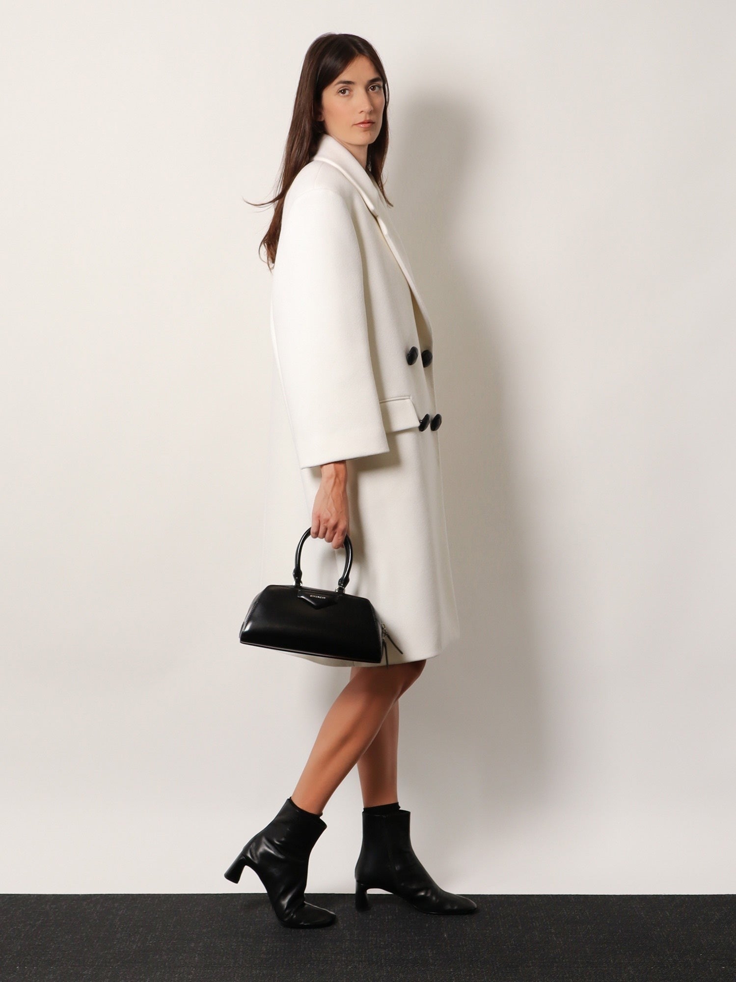 Givenchy Women's Antigona East West Small Handbag Black