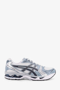 Asics men’s gel kayano low top mesh sneakers in silver and black with cushioned midsole and synthetic overlays