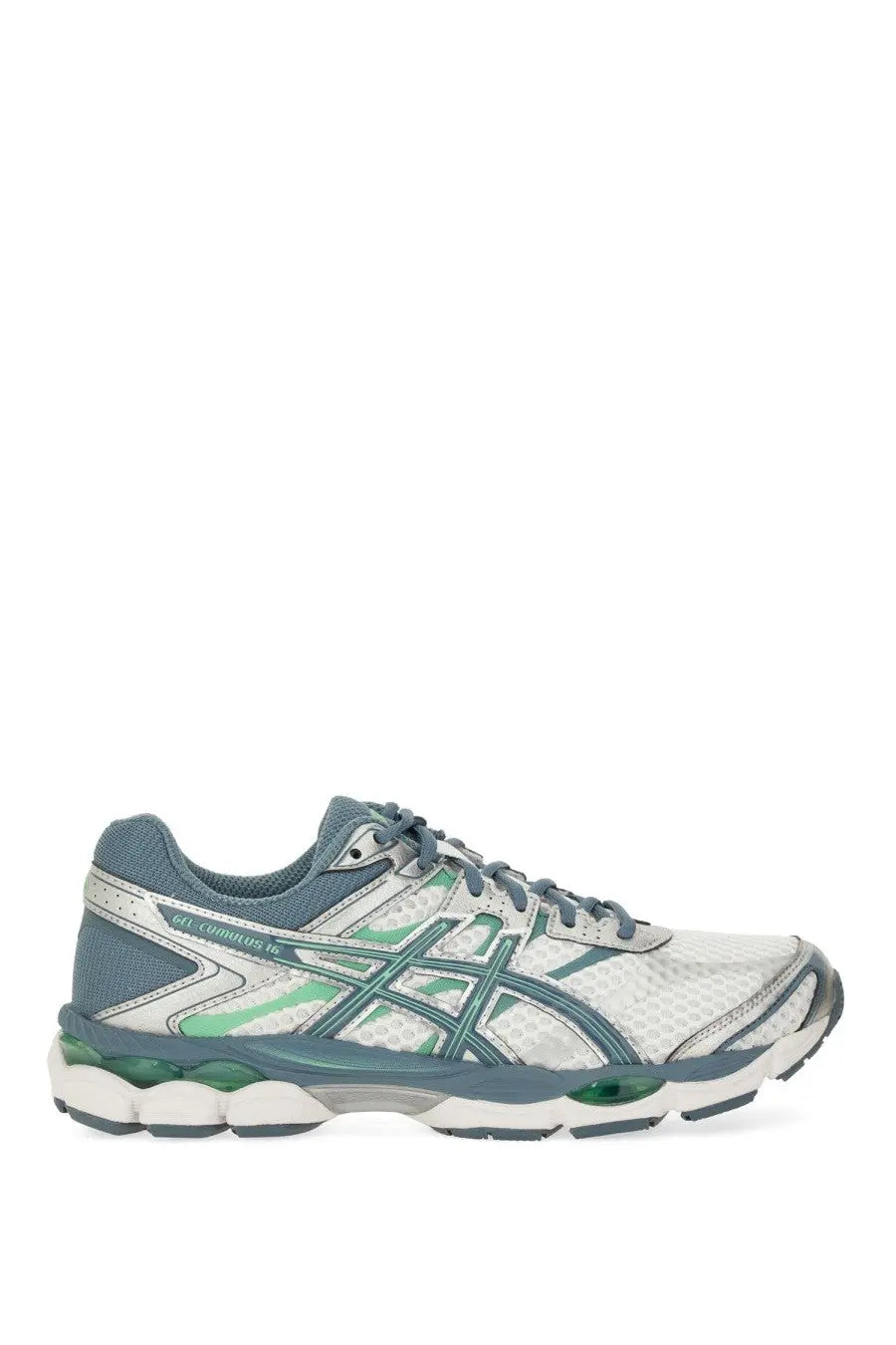 Asics unisex gel cumulus sneaker in white and teal with mesh upper breathable design and visible midsole cushioning