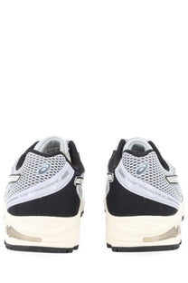 Asics unisex sneaker gel ds trainer in black and silver with mesh upper rubber sole and visible air cushioning units
