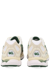 Cream and forest green Asics Gel-2080 running shoes with mesh and synthetic overlays in ASICS Unisex Sneaker Gel NYC White