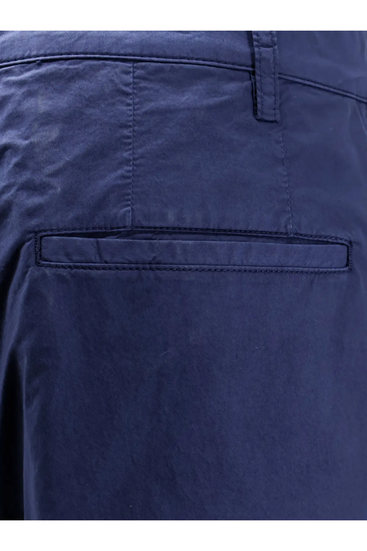 Navy blue aspesi men’s cotton trousers with subtle woven texture and neatly stitched pocket detail