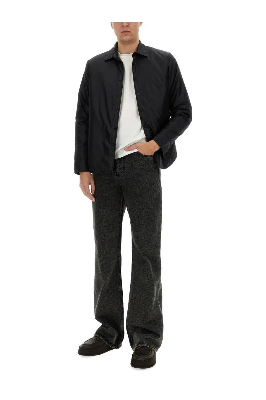 Aspesi men’s reshirt jacket black made of black cotton with a classic collar and long sleeves button-up shirt