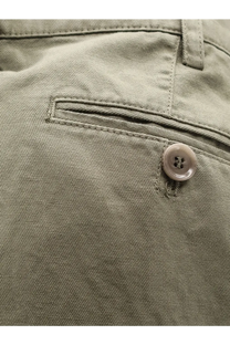 Aspesi women’s olive green cotton and linen shorts with a subtle textured weave and round translucent button