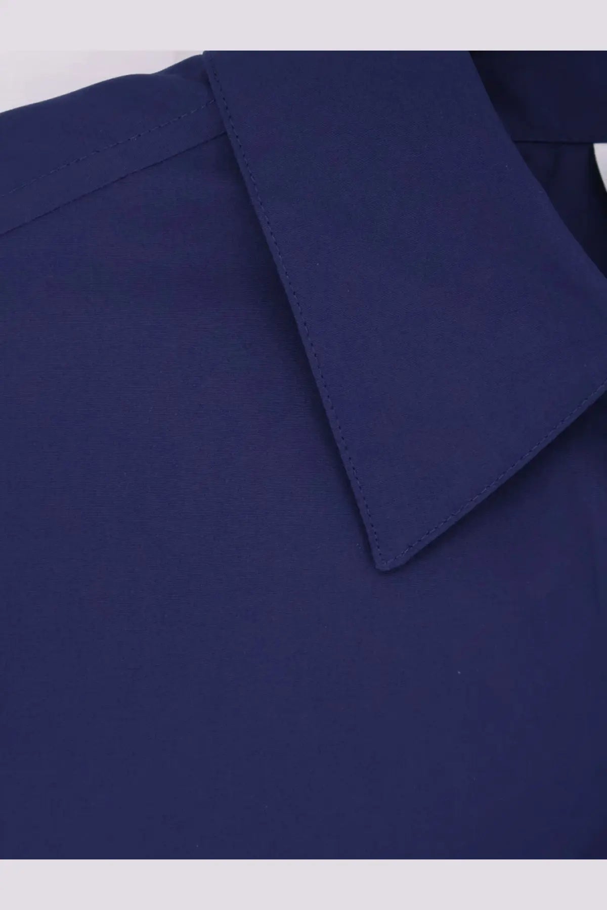 Navy blue fabric collar with neat stitching on aspesi women’s cotton shirt blue