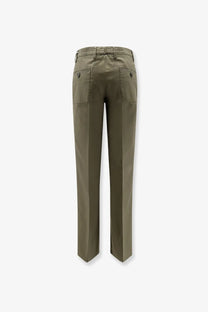 Back view of aspesi women’s olive green cotton chino trousers with rear patch pockets and buttoned waistband