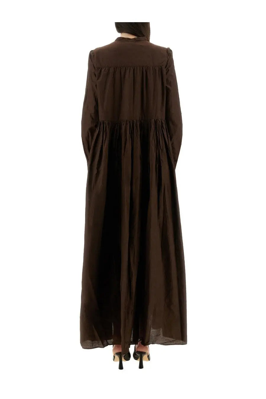 Aspesi women’s dress mod2934 brown flowing long sleeved maxi dress with gathered waist and soft fabric