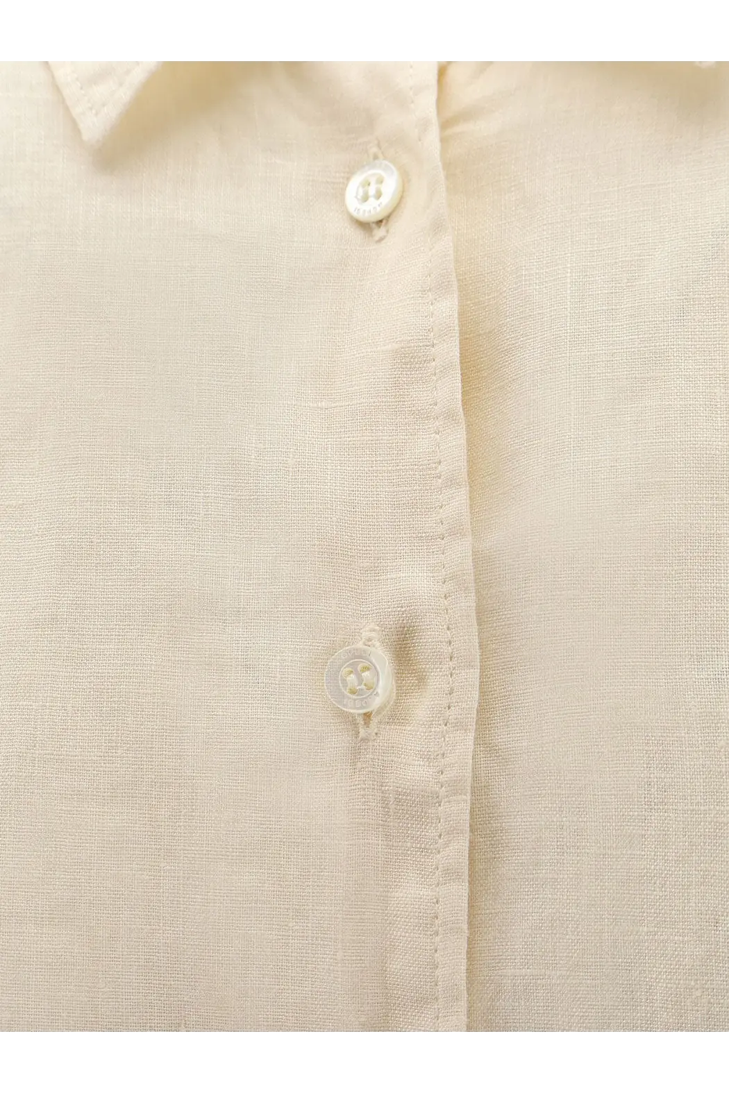 Aspesi women’s vissuto beige linen shirt with white buttons perfect for casual and smart casual wear