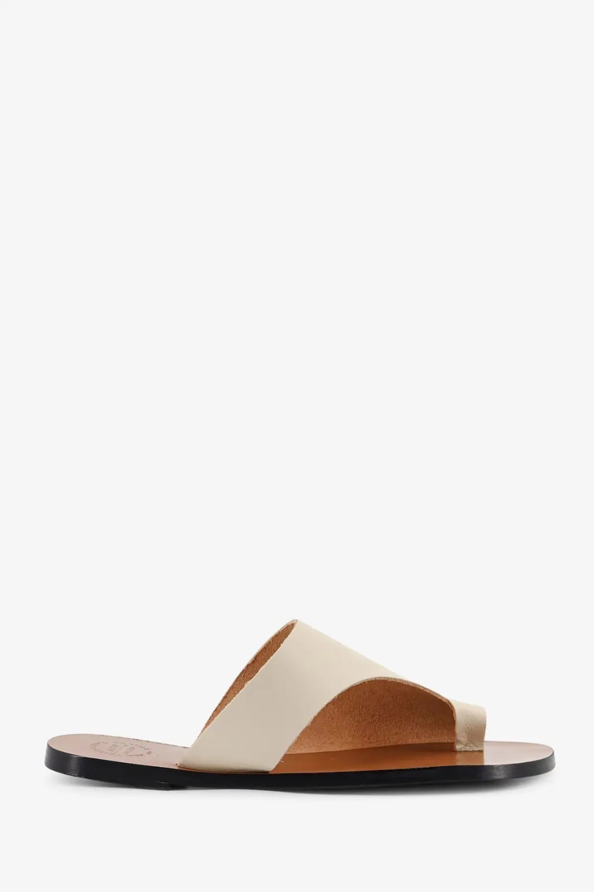 ATP Atelier women’s rosa leather sandals in cream color with minimalist design and contrasting tan inner lining