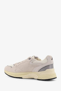 Autry men’s Hyperway Low low top sneaker in beige suede and mesh with a chunky off-white rubber sole