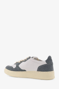 AUTRY Women's Medalist Low Leather Low Top Sneakers White