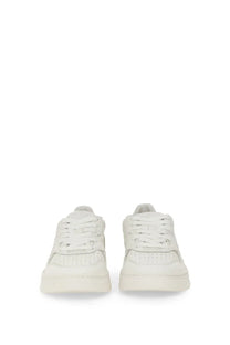 Autry women’s medalist low sneaker white leather with perforated detailing and chunky sole for casual wear