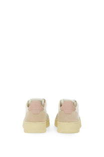 Autry women’s sneaker Medalist low in beige and pale pink with chunky off-white rubber sole