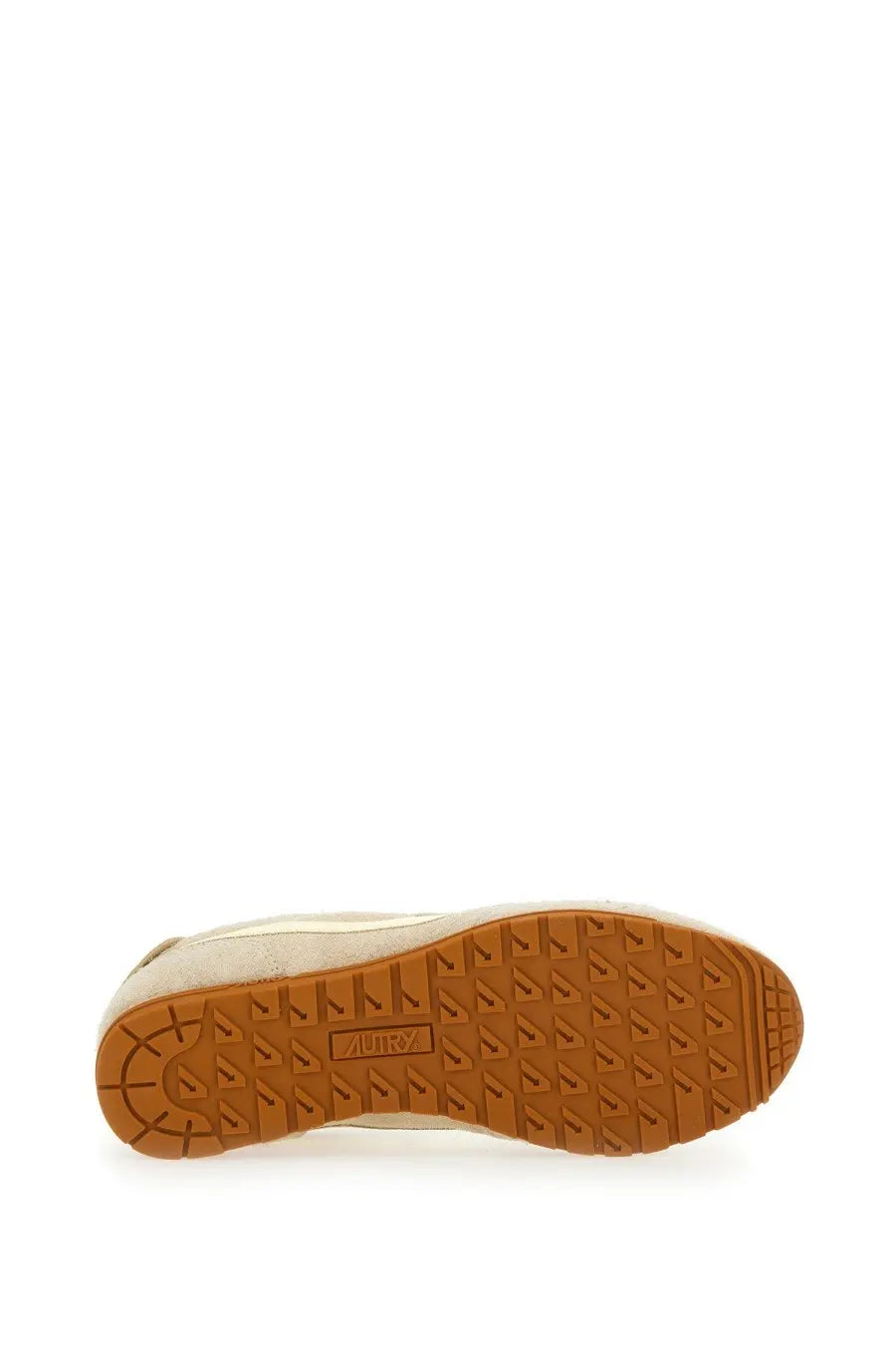 Back view of autry women’s windspin low sneaker in cream suede with tan rubber sole and embossed brand name on heel