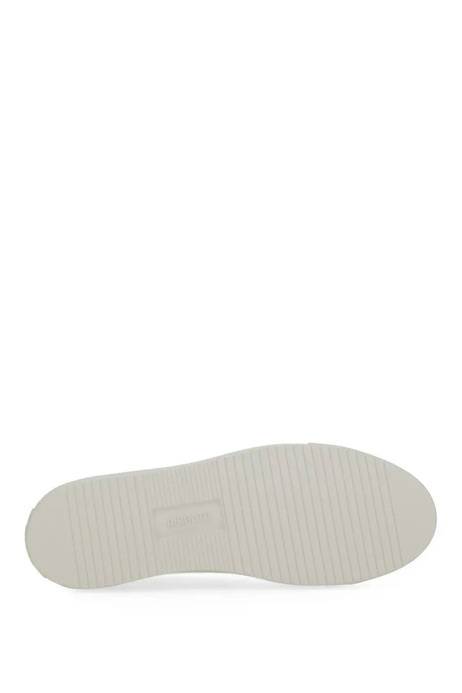 Axel arigato men’s sneaker clean white with white rubber sole featuring subtle vertical grooves and minimalist design