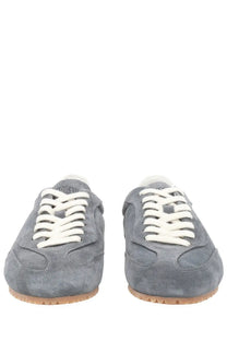 Axel Arigato men’s sneaker Daze Runner grey in gray suede with white laces and tan rubber sole